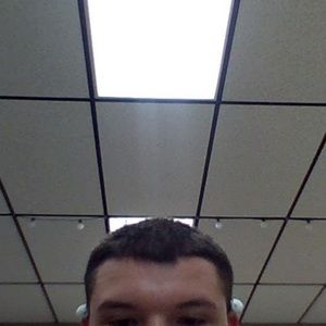 Meet your Posher, Dustin